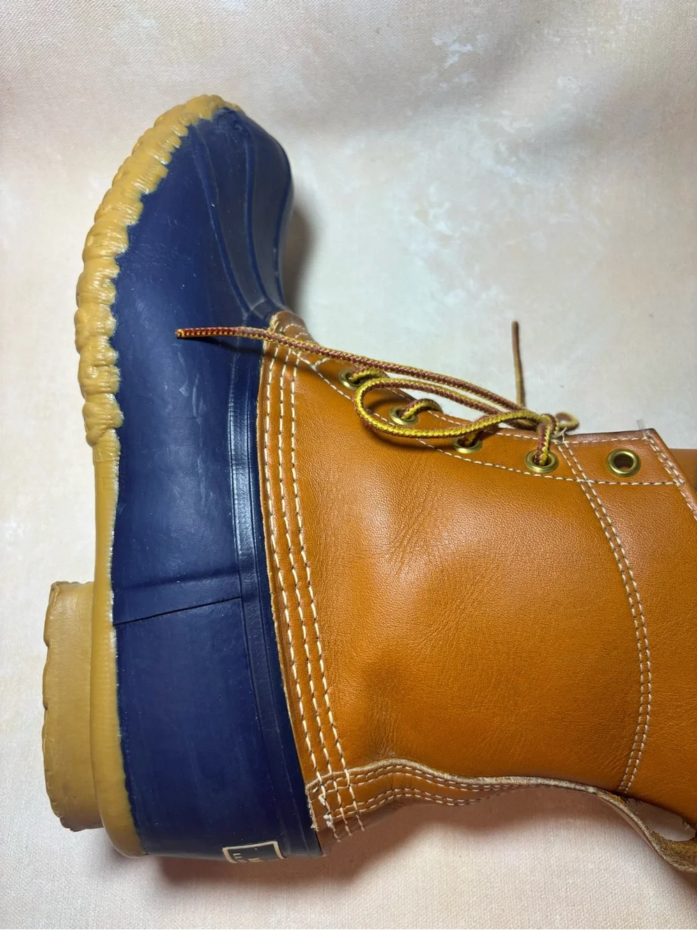 L.L. Bean Women’s Bean Boots, Tan Leather & Navy, waterproof hunting, 9 LM